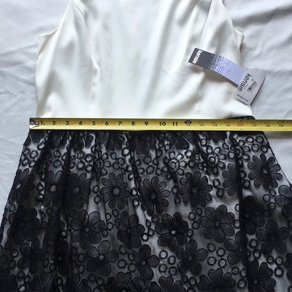 NWT Kensie dress with sequin collar. Size Large - Picture 7 of 8